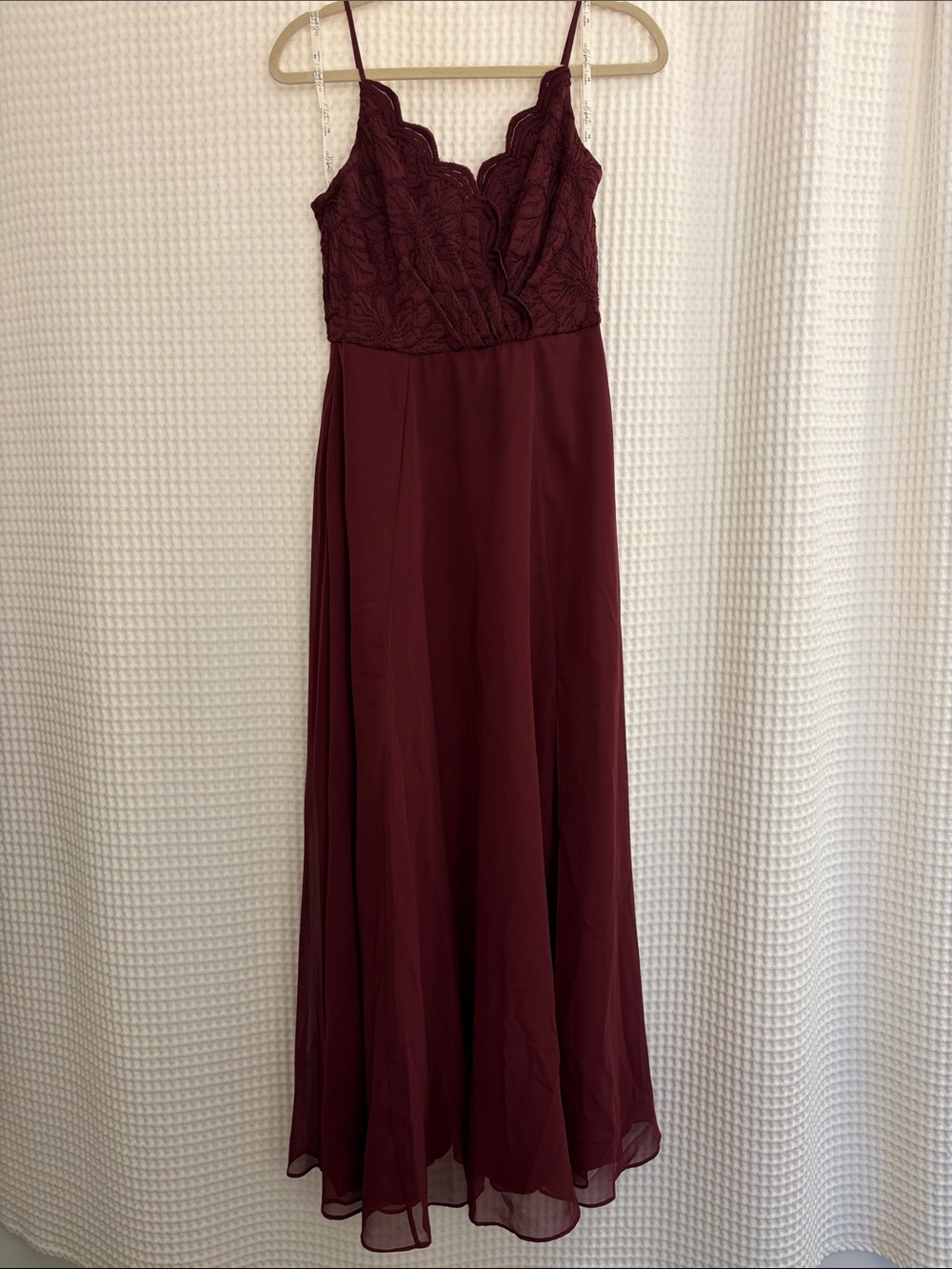 Bordeaux Lace Bodice Spaghetti Strap Maxi Dress